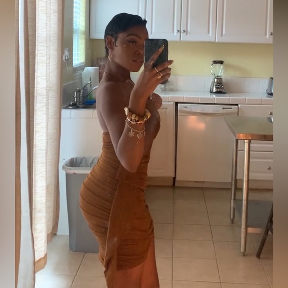 SHEIN Strapless Tan Dress - Picture 4 of 4